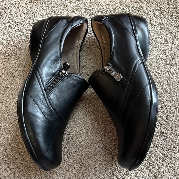 Naturalizer (Clarissa) Flats - Picture 3 of 6